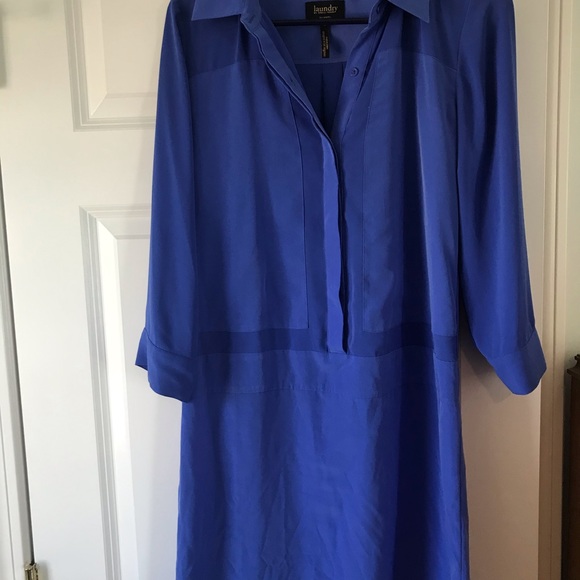 Cornflower blue dress - Picture 2 of 4